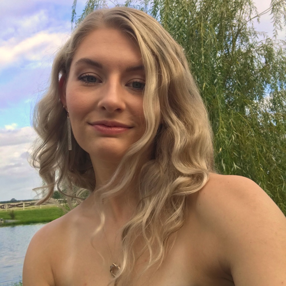 Meet your Posher, Lauren